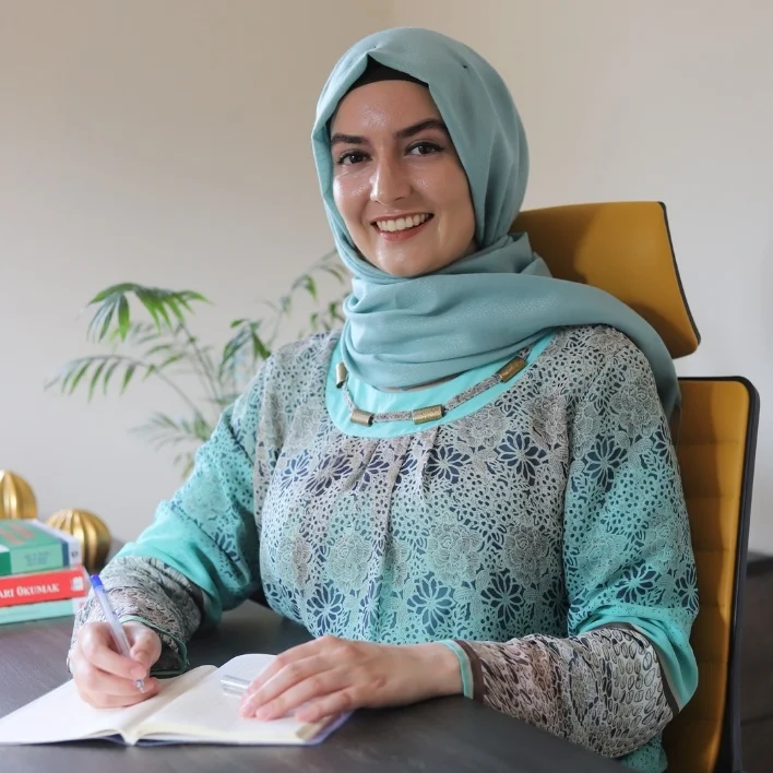 Elif Bilgili